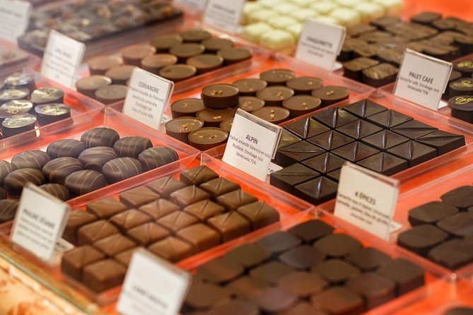 Paris Marché d’Aligre Walking Tour with Chocolate and Cheese Tasting - Why Marché d’Aligre makes a good Paris morning