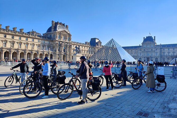 Paris : Private electric bike tour with wine and cheese tasting - What the private format is worth