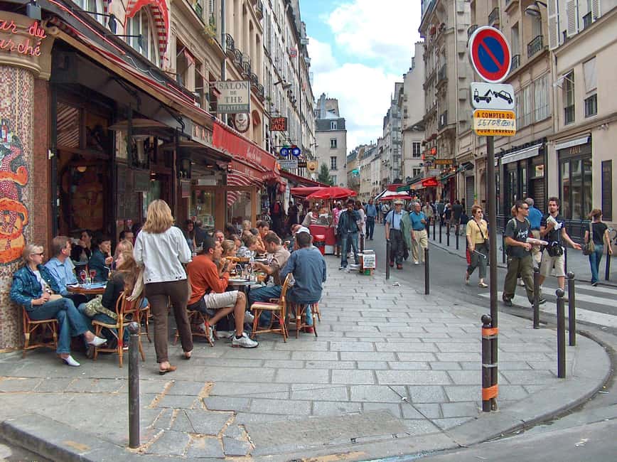 Paris: Saint-Germain-des-Prés Guided Tour with Wine & Cheese - Why Saint-Germain-des-Prés works so well on foot