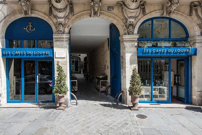 Paris - Ten Wines and Ten Cheeses Tasting in a Royal Cellar - Key points at a glance
