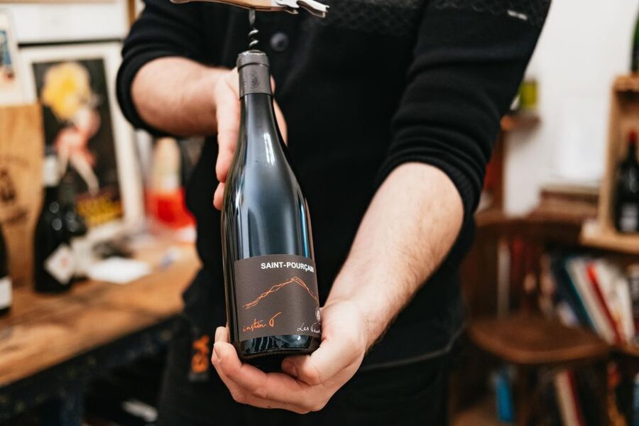 Paris: Wine Tasting Experience with 6 Wines and Cheese Board - Booking and timing tips