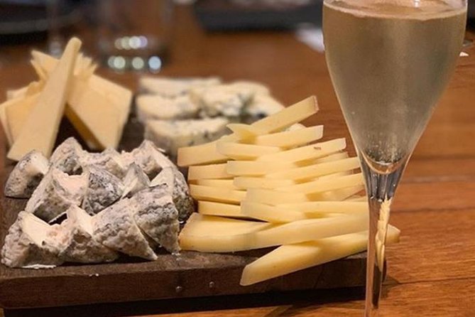 Paris Wine Tasting plus Cheese Lunch with an Expert Sommelier - Five French wines, beginning with Champagne