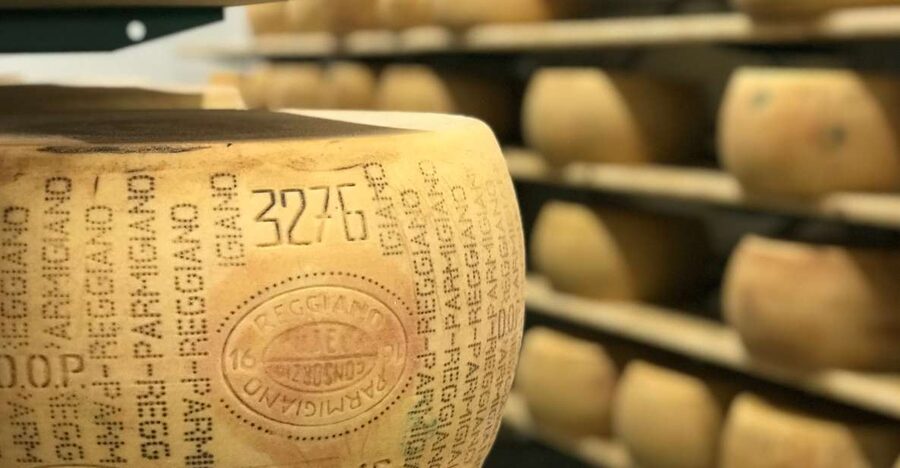 Parma: Parmigiano-Reggiano Tour and Tasting - Inside a working Parmigiano-Reggiano dairy