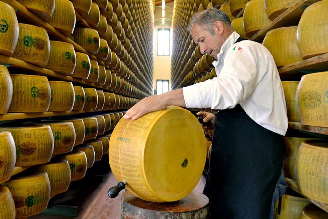 Parmigiano & Balsamic Artisans: In-Depth Private Tour and Tasting - Transport choices and the self-drive catch