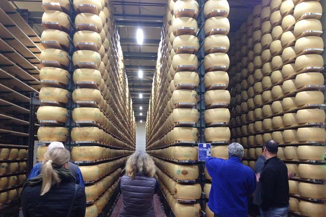 Parmigiano Reggiano & Aceto Balsamico tour with lunch - Should you book the Parmigiano and balsamic tour?
