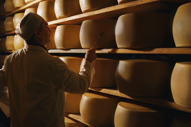 Parmigiano-Reggiano Cheese Factory Small group Tour From Parma - Starting at 8:30 am in Parma