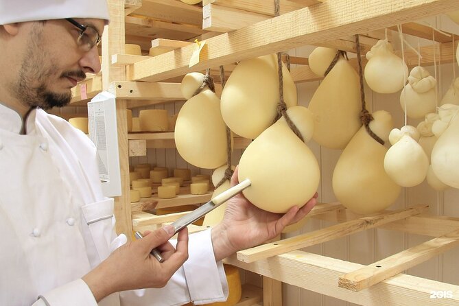 Pisa, Lucca & Cheese Farm with wine tasting Private Tour - Private transport and the price question