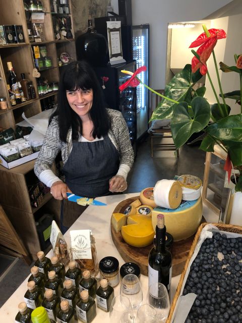 Porto: Cheese and Port Wine Tasting in a Unique Place - Inside Patio das Marias and the secret spot