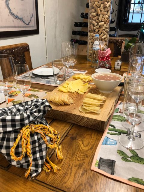Porto: Cheese and Port Wine Tasting in a Unique Place - What your 90 minutes may feel like