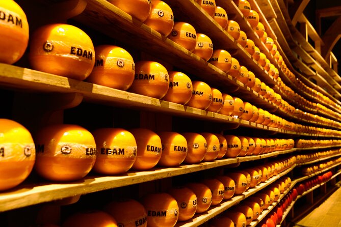 Private Guided Highlights of Holland Tour with Cheese Tasting - Walking Volendam’s harbor and the Maze