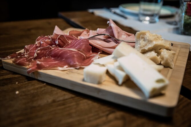 Private Parmigiano Balsamic Parma Ham and Wine Tasting Tour - A serious lesson in Traditional Balsamic Vinegar
