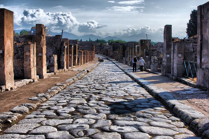 Private Pompeii, Sorrento & Mozzarella Making Tour from Naples - Pompeii in two hours: what you can realistically see