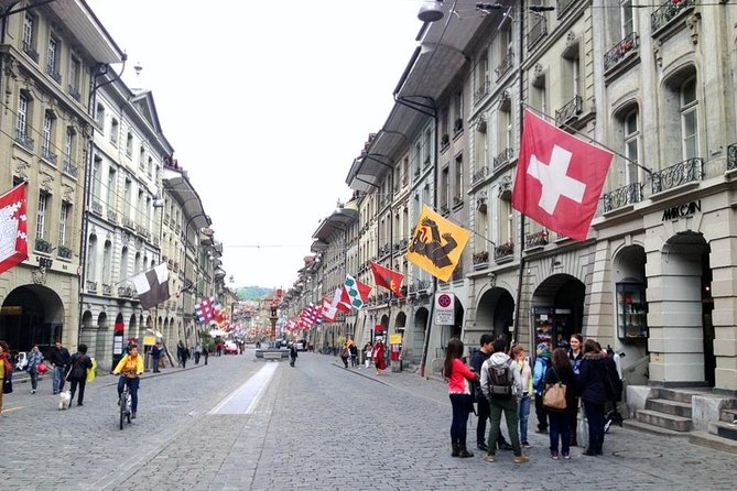 Private Swiss Cheese and Chocolate Tour from Interlaken - The Simmental Valley and a traditional Swiss house