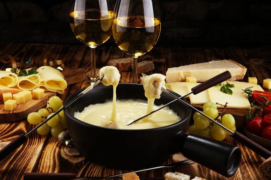 Private Swiss Cheese & Chocolate Tasting Trip in Gruyeres - Why Gruyeres makes a good food day from Geneva