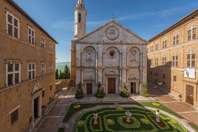 Private Tour: Pienza and Montalcino Organic Cheese and Wine Tour - Pienza, Pope Pius II’s planned Renaissance town