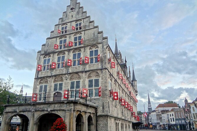 Private Tour to Kinderdijk and Delft / Leiden / Hague / Gouda - Is $397.36 per person fair value?