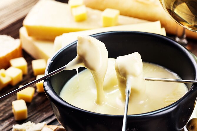 Private Trip from Geneva to Gruyeres: Cheese & Chocolate Tasting - Gruyères village, lunch, and the castle choice