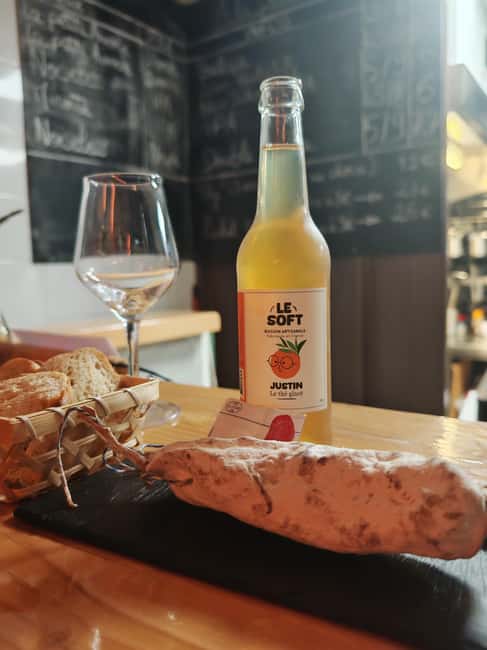 Provençal tasting tour, cheeses and wines in Aix - Why food is a smart way to meet Aix