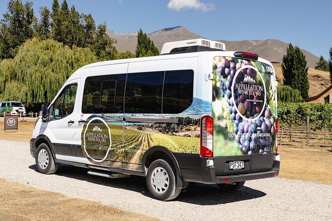 Queenstown Classic Wine Tour: 3 Winery Visits, Cave Tour & Cheese - Kinross gives the afternoon a strong start