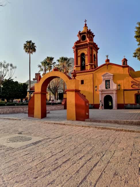 Querétaro: Bernal & Tequisquiapan Trip with Wine & Cheese - Bernal and the monolith