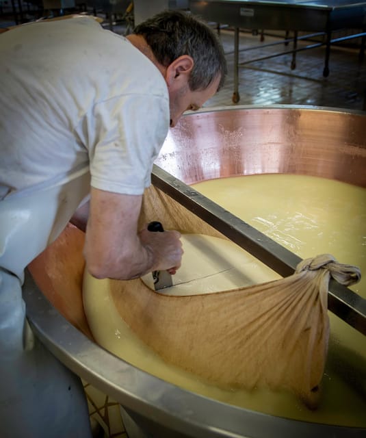 Reggio Emilia: Parmigiano Reggiano & Balsamic Vinegar Tour - Who will enjoy it most
