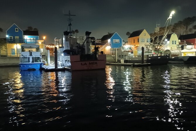 Romantic Luxury Boat Cruise with Wine Cheese Sea LionTours - A sunset cruise through Marina del Rey