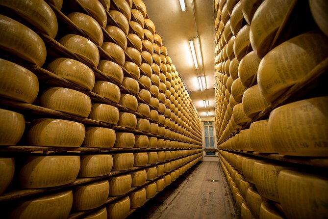 Secrets of Parmigiano Reggiano and Balsamic Vinegar - Key points at a glance