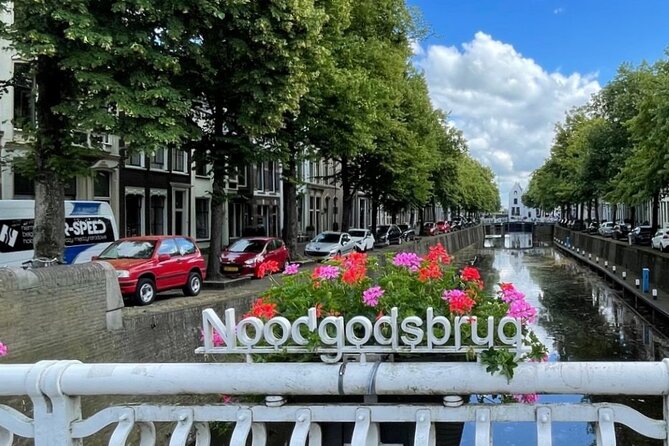 Self-Guided Walking Tour of Gouda: Canals, Colonies, and Cheese - Lage Gouwe and the Jewish families of Gouda
