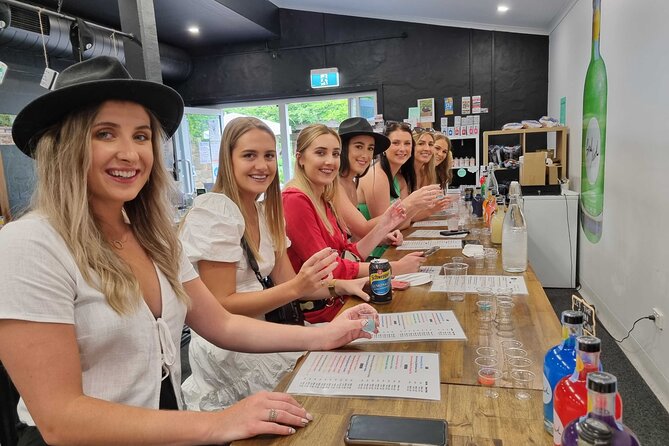 Small Group Hunter Valley Wine Tour w Lunch, Gin, Cheese & Choc - Lunch breaks up the tasting schedule