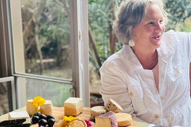 Taste of Europe in Mexico: History and Flavors of Artisan Cheese - Learning the rules of cheese and drink pairings