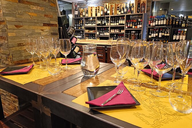 Taste of Lake Como: 4 Wines Paired with Local Cheese Charcuterie - Four wines, with the food doing real work