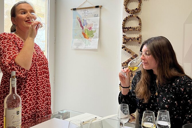 Tasting of 6 Bordeaux wines and pairing charcuterie & cheese - Meeting Mathilde or Cécilia near Av. Thiers