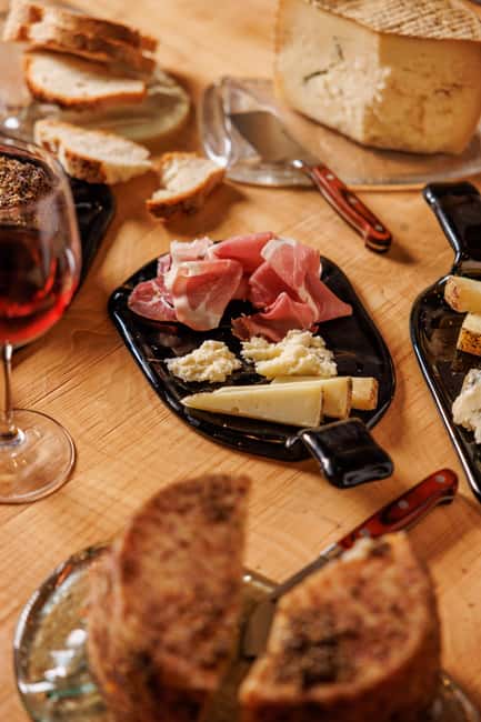 Testaccio: Exclusive tasting of PDO wines, cheeses, and cured meats from Lazio - A Constant Temperature Made for Cheese
