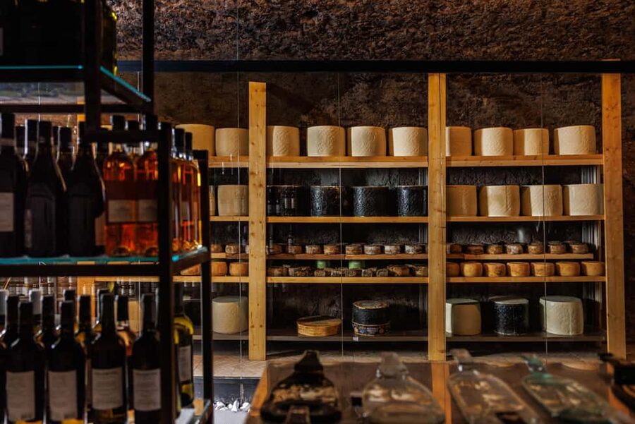 Testaccio: Exclusive tasting of PDO wines, cheeses, and cured meats from Lazio - Five Cured Meats From Small Producers