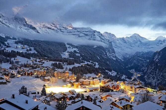 The best Sunset hike with Cheese Fondue - Fondue outdoors, with the right Swiss extras