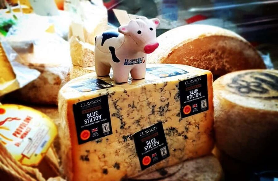 The Piedmontese Cheese Tasting Experience in Turin - Why the cheese and wine pairing matters