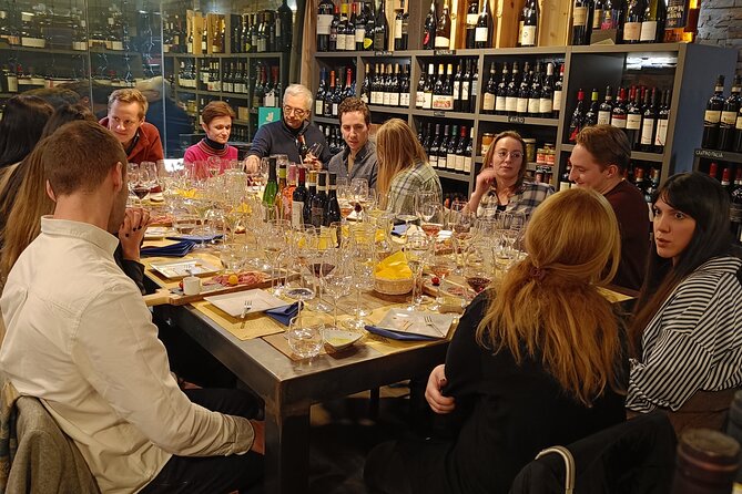 Top Lake Como Wine & Food Tasting: 7 Wines Meat & Cheese or Veg. - Capitan Drake in central Como