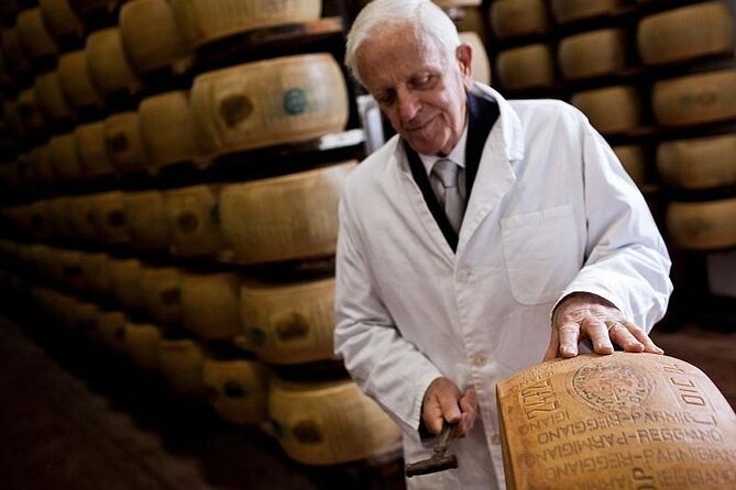 Tour Parmigiano Reggiano dairy and Parma ham - Why Parma’s cheese and ham belong together