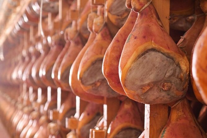Tour Parmigiano Reggiano dairy and Parma ham - Meeting in Parma and heading into the countryside