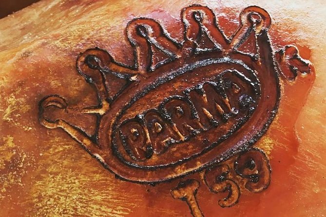 Tour Parmigiano Reggiano dairy and Parma ham - The tastings are generous, not an afterthought