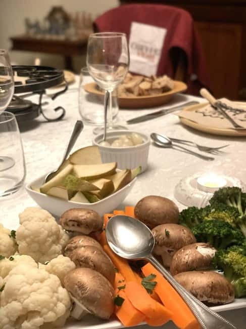 Traditional Swiss Dinner: Cheese Fondue, Appetizers/Dessert - Starting with an aperitif and Swiss appetizers