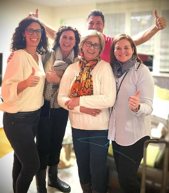 Traditional Swiss Dinner: Cheese Fondue, Appetizers/Dessert - Why the small group changes the meal