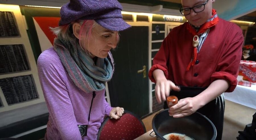 Volendam: 2.5-Hour Cheesemaking Workshop & Clog Making Tour - The setting near Volendam