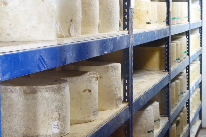 Wells, Cheddar Cheese and Cheddar Gorge - Private Day Trip from Bath - Key points at a glance