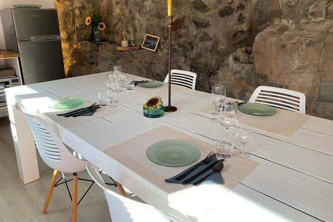 Wine, Cheese & Charcuterie Tasting, including complimentary tour - The wine flight and the story behind it