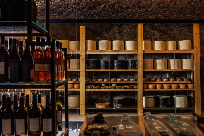 Wine Tasting Cold cuts and Rare Cheeses in Grotta a Testaccio - How the Cheese Tasting Works