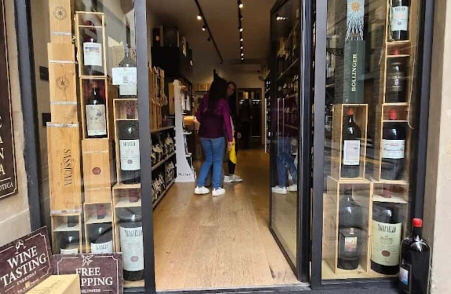 Wine Tasting with Cured Meats & Cheeses in Florence - What the host adds to the hour