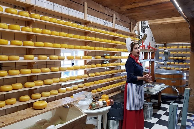 Zaanse Schans and Volendam Private Tour – Clogs, Cheese and More - Your guide can shape the day