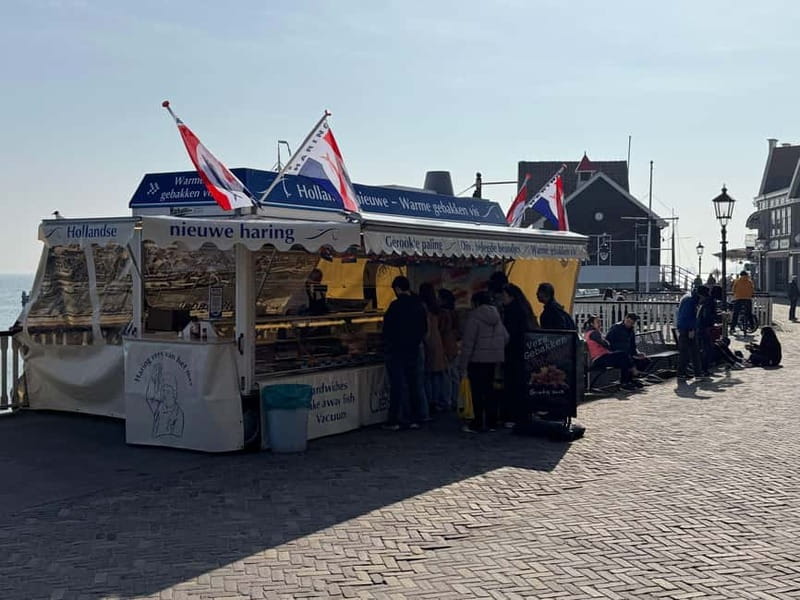 Zaanse Schans & Volendam Private Tour: Windmills and Cheese - A 20-minute look at Dutch wooden clogs