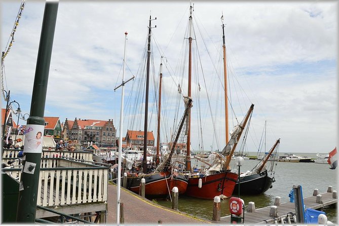 Zaanse Schans Windmills, cheese and clogs and Volendam tour from Amsterdam - What the private guide adds